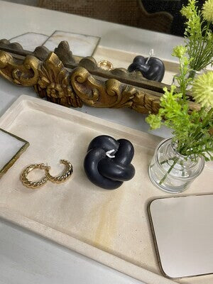 Knot Candle