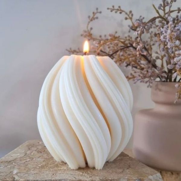 Twirl Candle