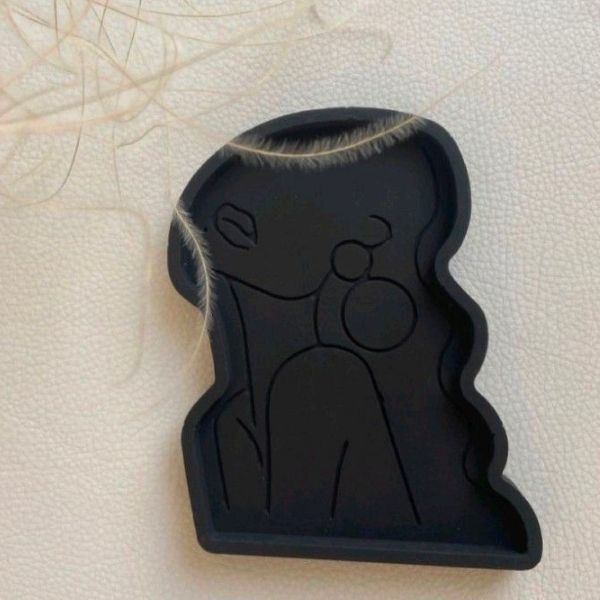 Woman Concrete Jewellery Dish