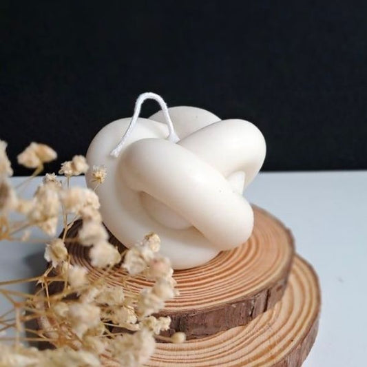 Knot Candle